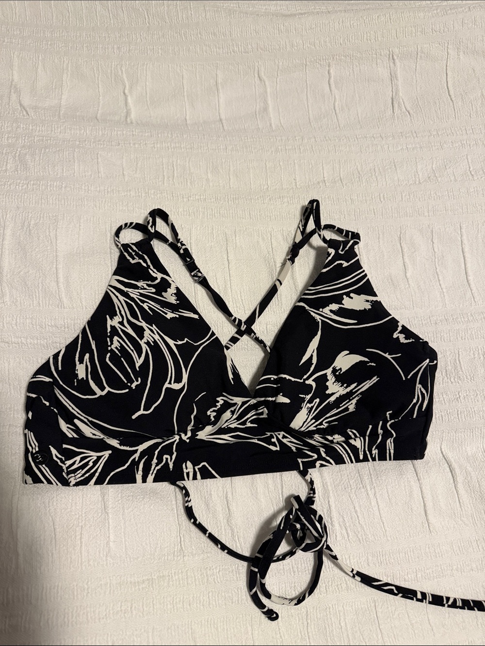 Calia Black and White Floral Swim Top size small